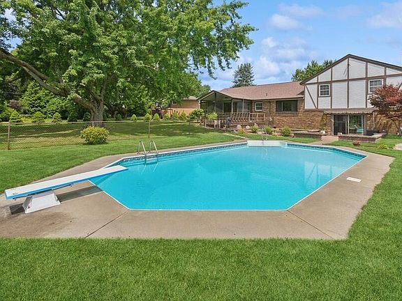 5th image of 1816 Trafalgar Dr