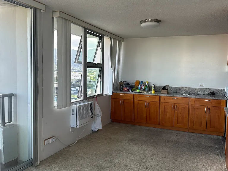 2825 S King St — Photo 10
