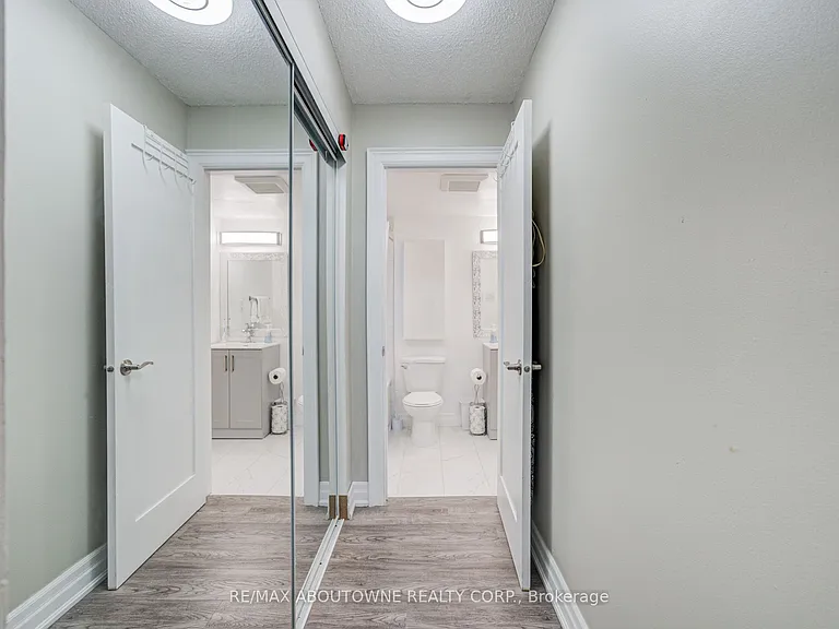 1450 Glen Abbey Gate #214 — Photo 23