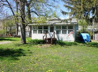 33960 N Lake Rd, Grayslake, IL 60030