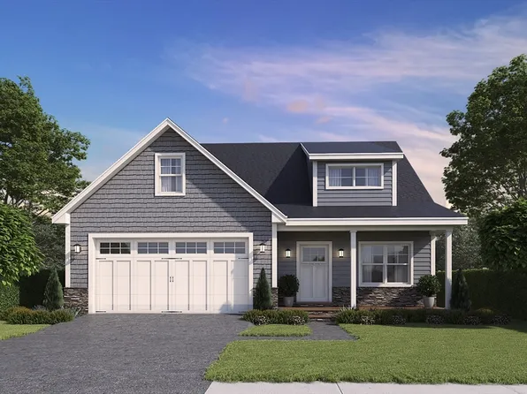 81 Reservoir St, Lowell, MA 01850