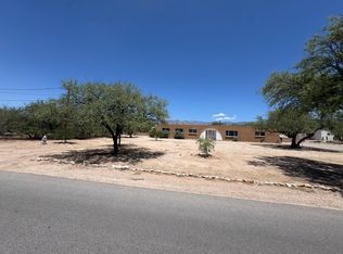 9001 E Bears Path Rd, Tucson, AZ 85749