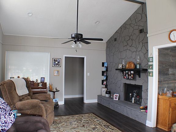 3rd image of 3610 Gibralter Dr
