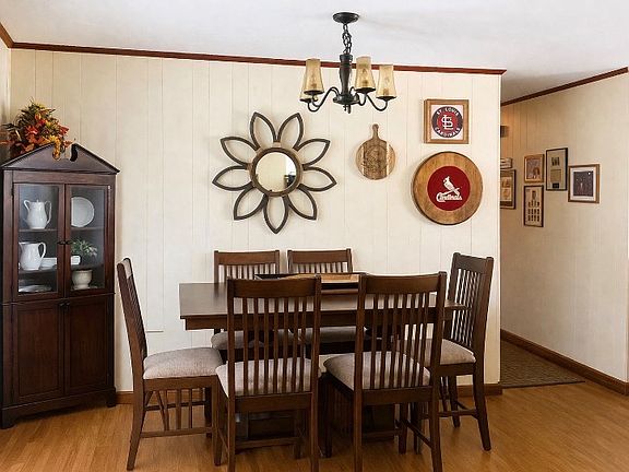 4th image of 1122 Oak Meadow Dr