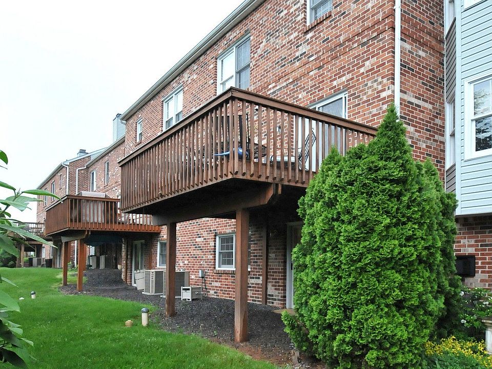 Exterior Back