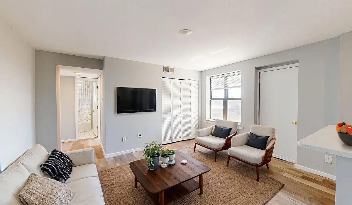 Building Photo - 5450 Delmar Blvd #1