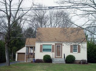 62 Charles St, Somerset, NJ 08873