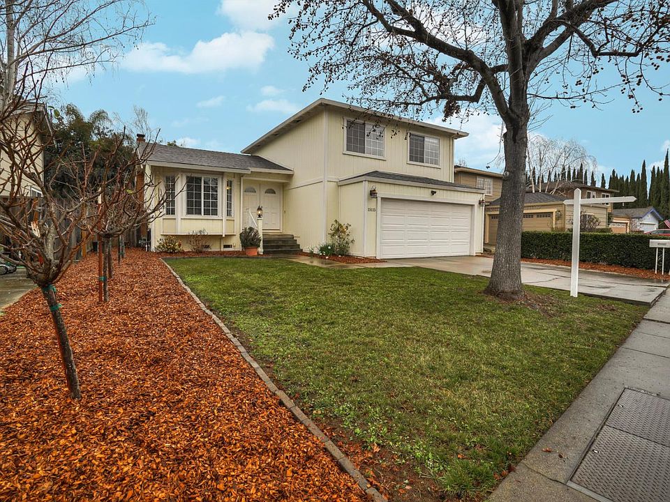 1st image of 15115 Venetian Way