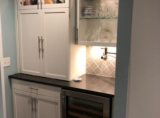 991 Riverbend Dr, Advance, NC 27006