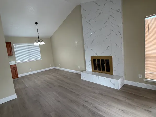 2334 E Swain Rd, Stockton, CA 95210