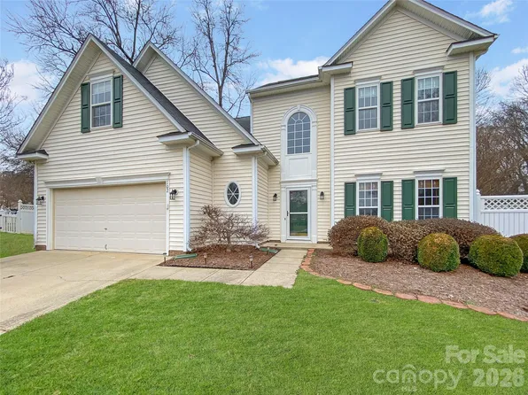 102 Shephard Hill Dr, Mooresville, NC 28115