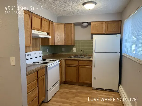 4961 King St APT 5, Denver, CO 80221