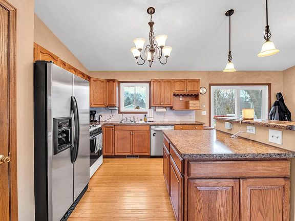 5th image of 950 101st STREET