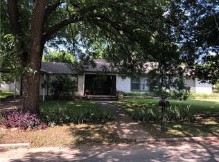 402 W Live Oak St, Dublin, TX 76446