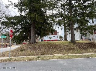 L1 Lenox Rd, Schenectady, NY 12308