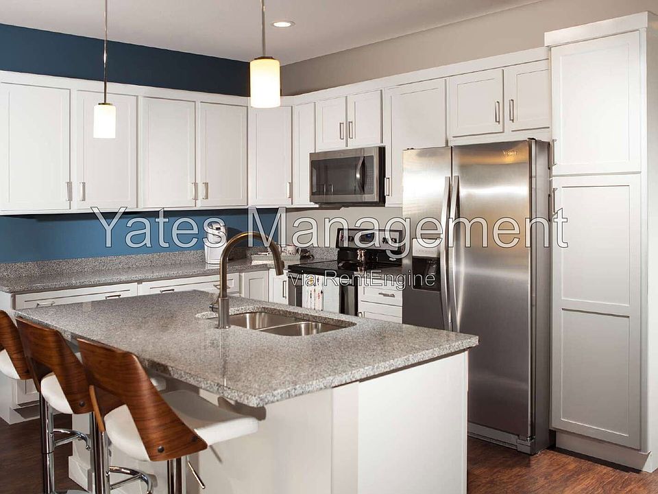 1st image of 113 Valor Dr