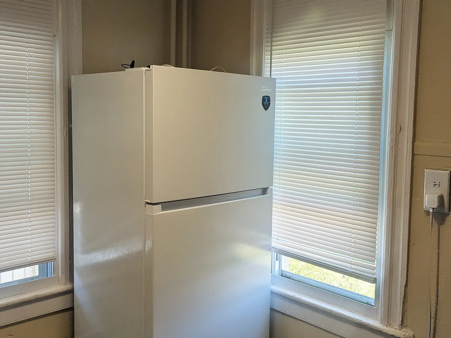 4 Van Dorn St — Photo 3
