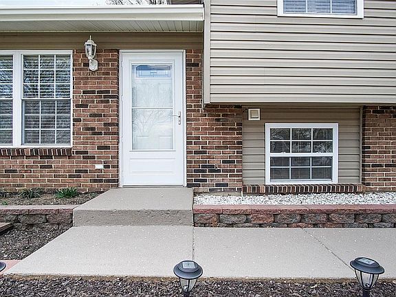 2nd image of 2734 Creekwood Manor Ln