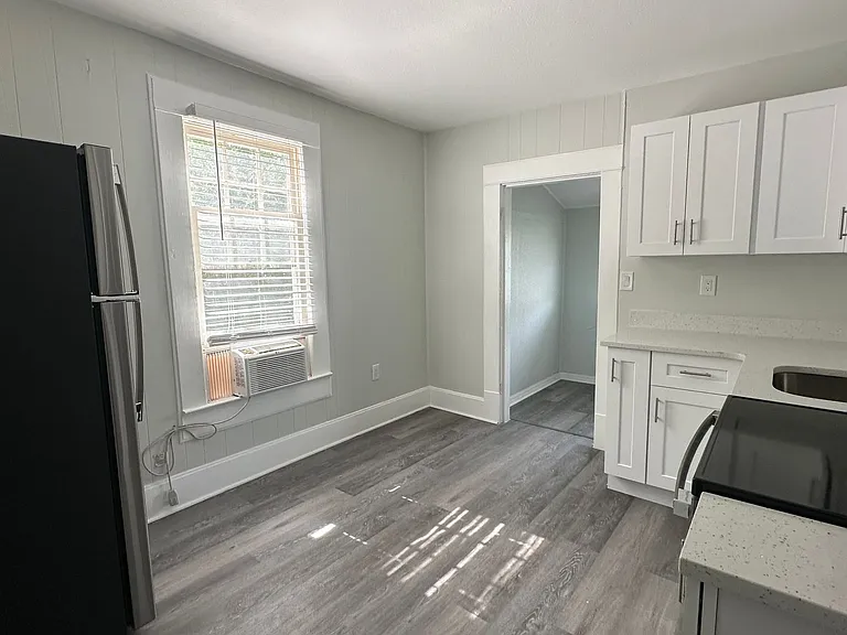 126 E Concord St #C — Photo 13