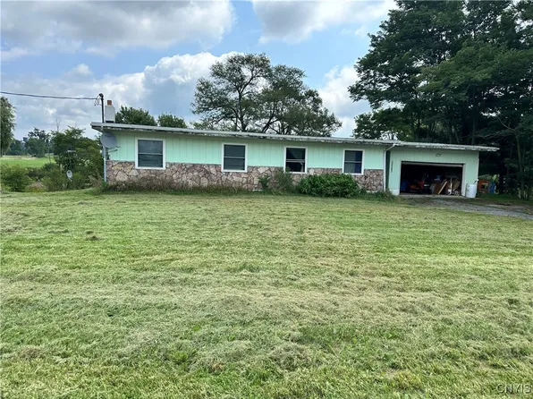 32562 State Route 180, La Fargeville, NY 13656