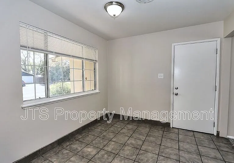 6565 S Land Park Dr — Photo 25