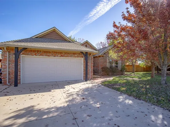 1126 Jacob Dr, Moore, OK 73160