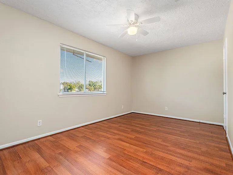 20361 Fieldtree Dr — Photo 28