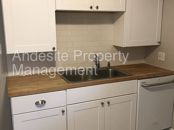 2nd image of 1531 E 193rd St