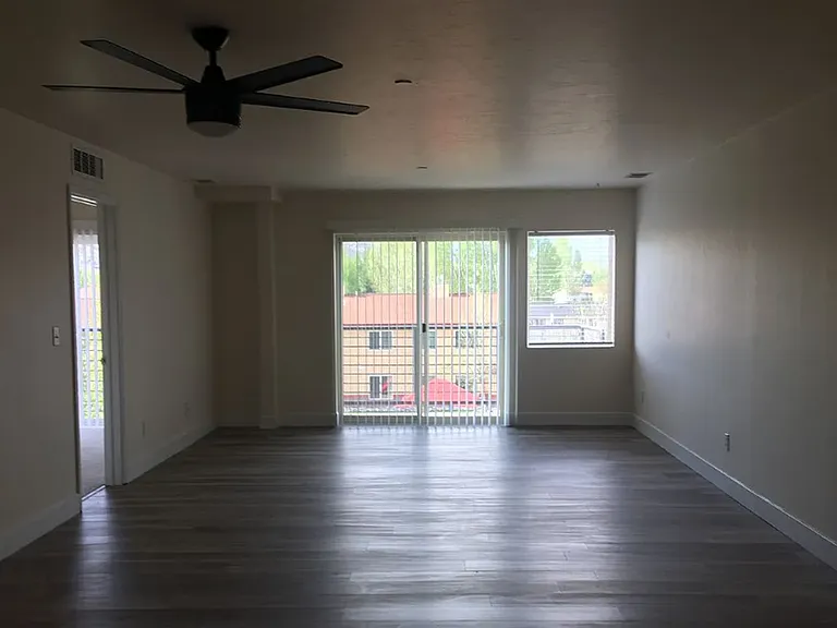 500 Red Table Apartments — Photo 60