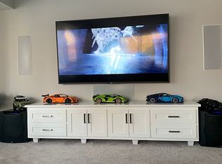 2325 Huntington Point Rd W, Minnetonka Beach, MN 55391