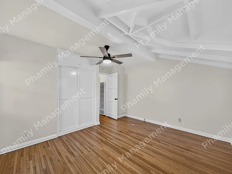 1745 Grevelia St #11 — Photo 8