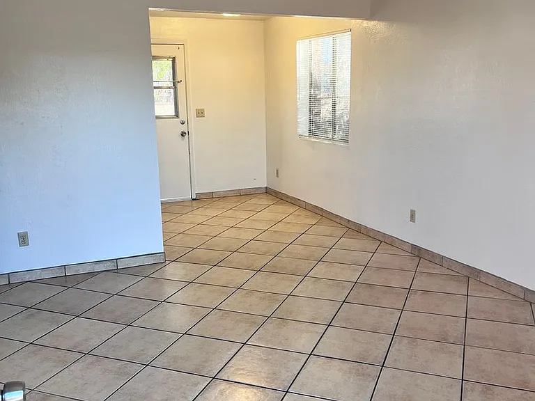 446 E Pastime Rd — Photo 15