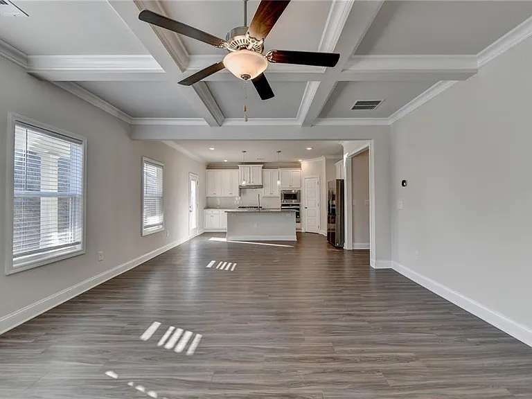 1622 Dover Creek Ln — Photo 11