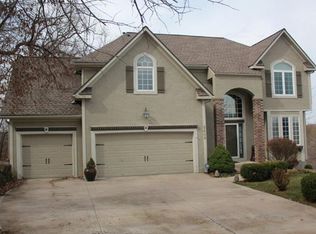 5604 NE Coral Dr, Lees Summit, MO 64064