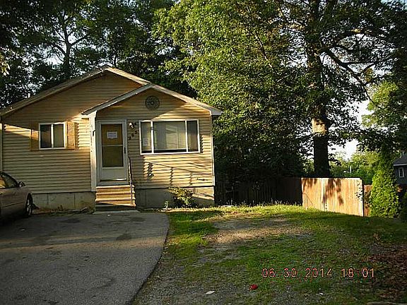 2nd image of 263 Tiogue Ave