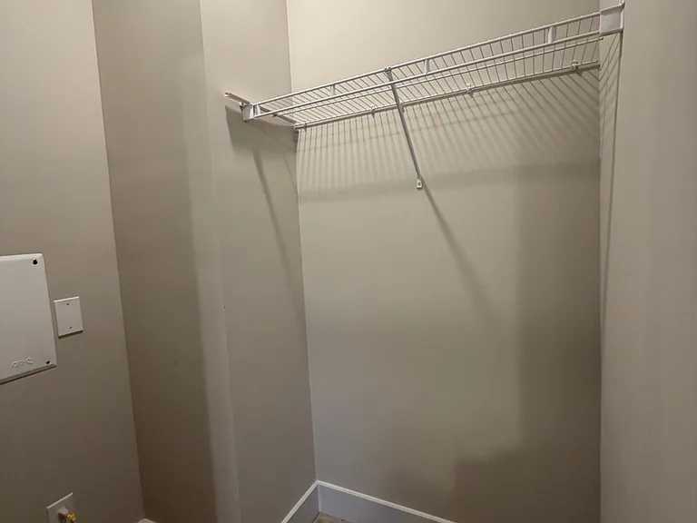 3782 Oxford Cir — Photo 37