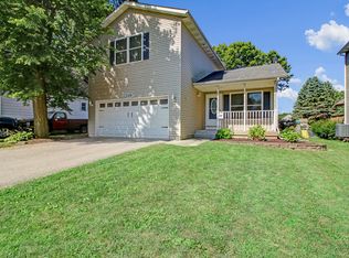 119 Stiles St, Genoa, IL 60135