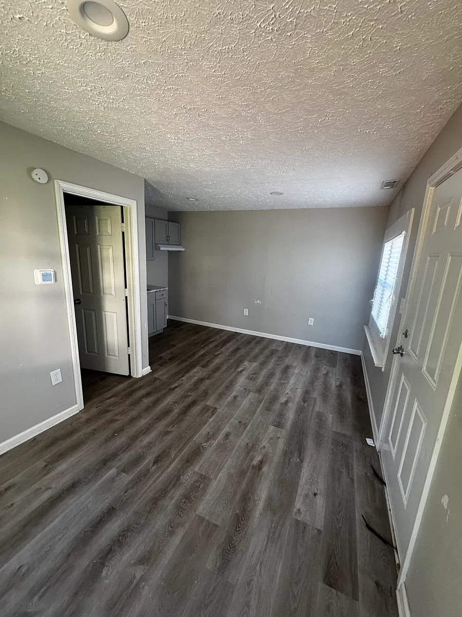 Building Photo - 315 N Mickley Ave #8