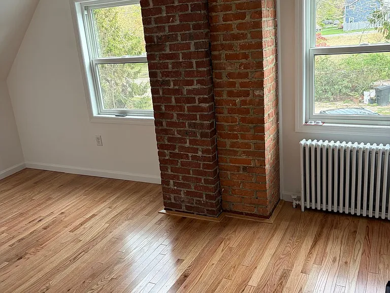 226 Gillette Ave — Photo 19