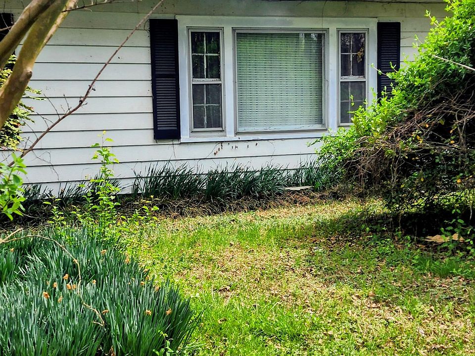 2nd image of 408 Junction Rd