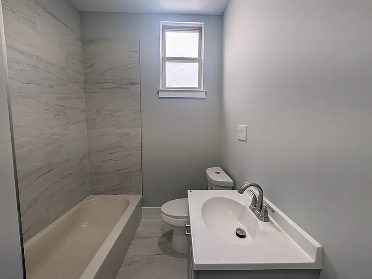 866 Main St #2 — Photo 10