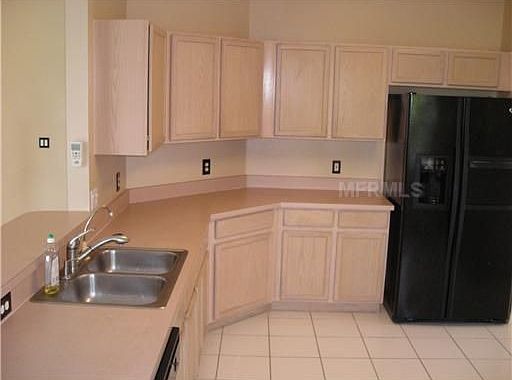 4th image of 2460 Huron Cir