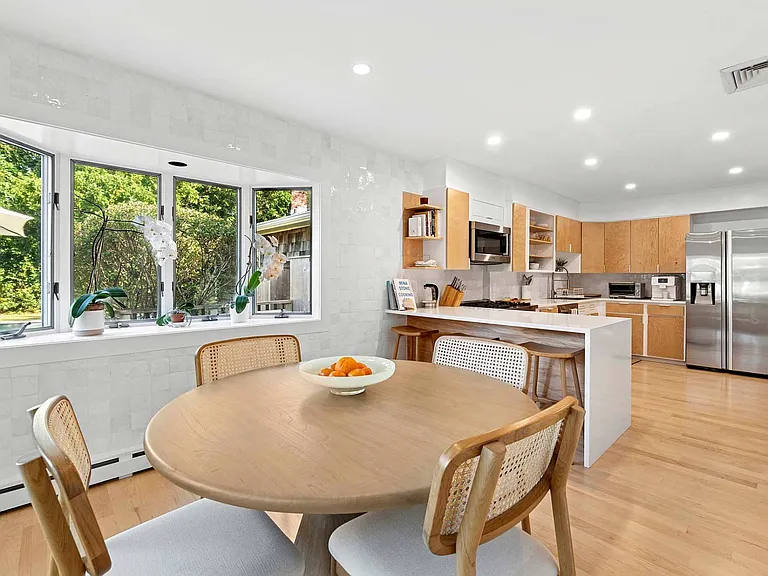 109 Adams Dr — Photo 16