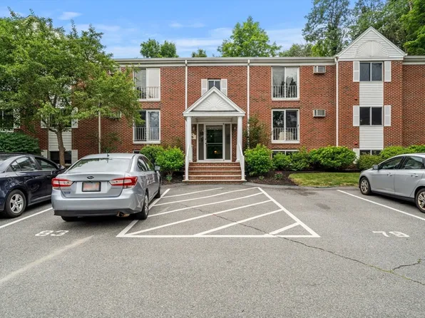 5 Birchwood Point #301, Amesbury, MA 01913