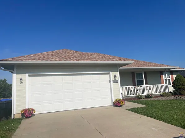 3811 NW Cherry Creek Dr, Topeka, KS 66618