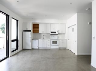 4526 NE 42nd Ave #202, Portland, OR 97218