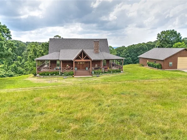 21223 Coger Rd, Springdale, AR 72764