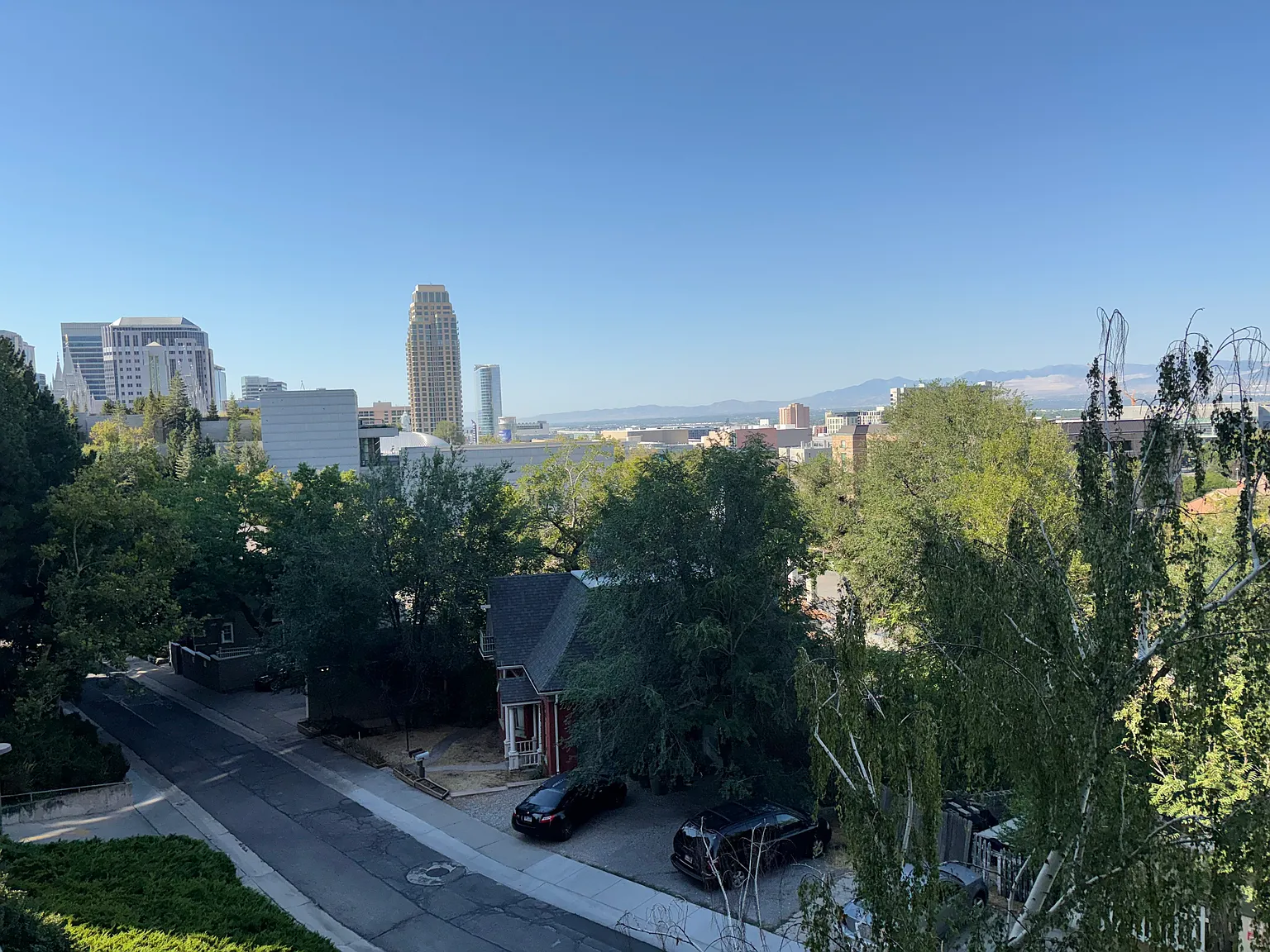 245 N Vine St — Photo 1