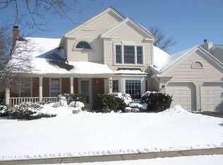 555 Jersey Ln, Elk Grove Village, IL 60007