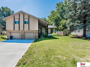 10217 Mockingbird Dr, Omaha, NE 68127